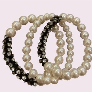 Pearl bracelet set
